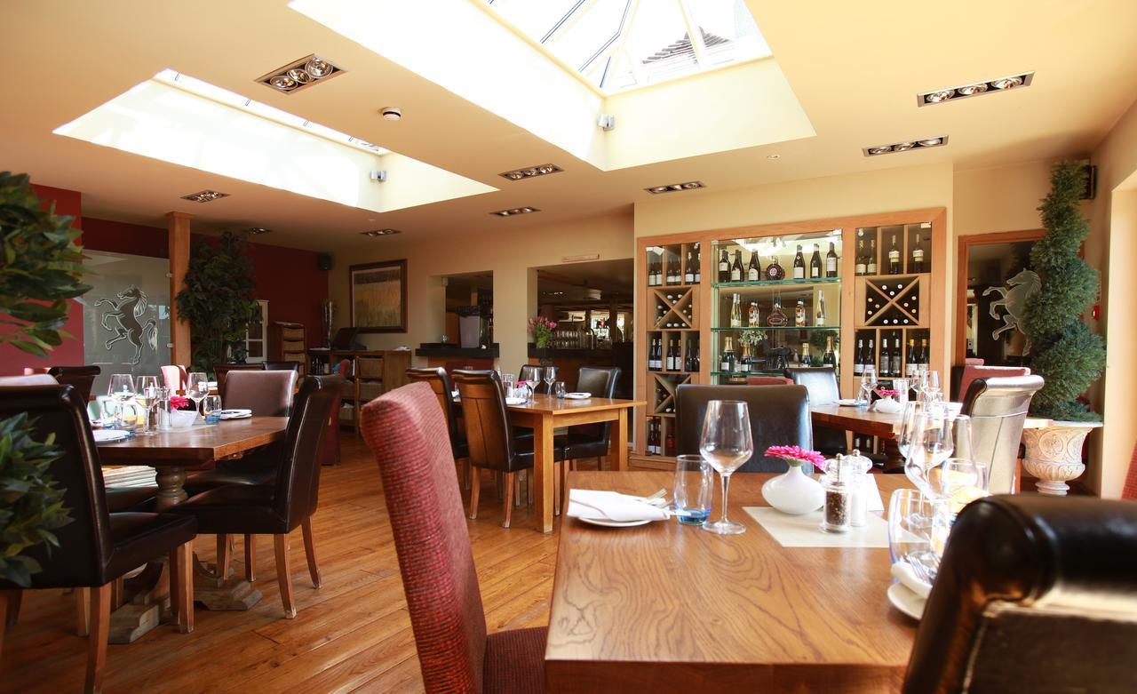 The Black Horse At Ireland Shefford Εξωτερικό φωτογραφία